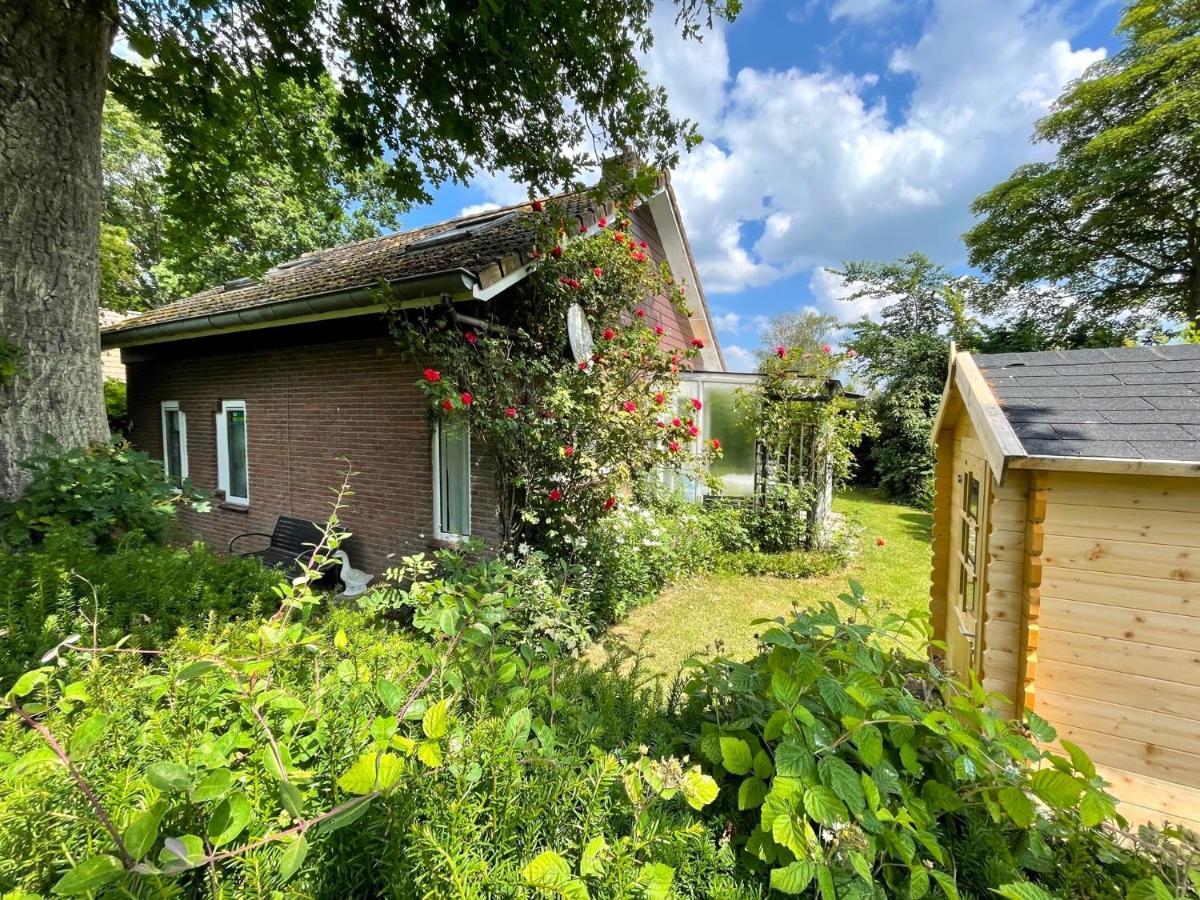 Rustig Gelegen Vakantiebungalow คอร์ทเคเนอ ภายนอก รูปภาพ